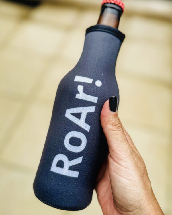 SUPORTE DE LONG NECK ROAR! GIRL - Imagem 2