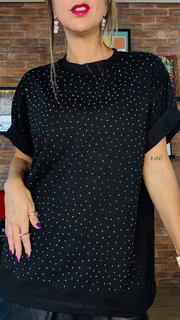 T-SHIRT OVERSIZED BLACK STRASS - Imagem 2