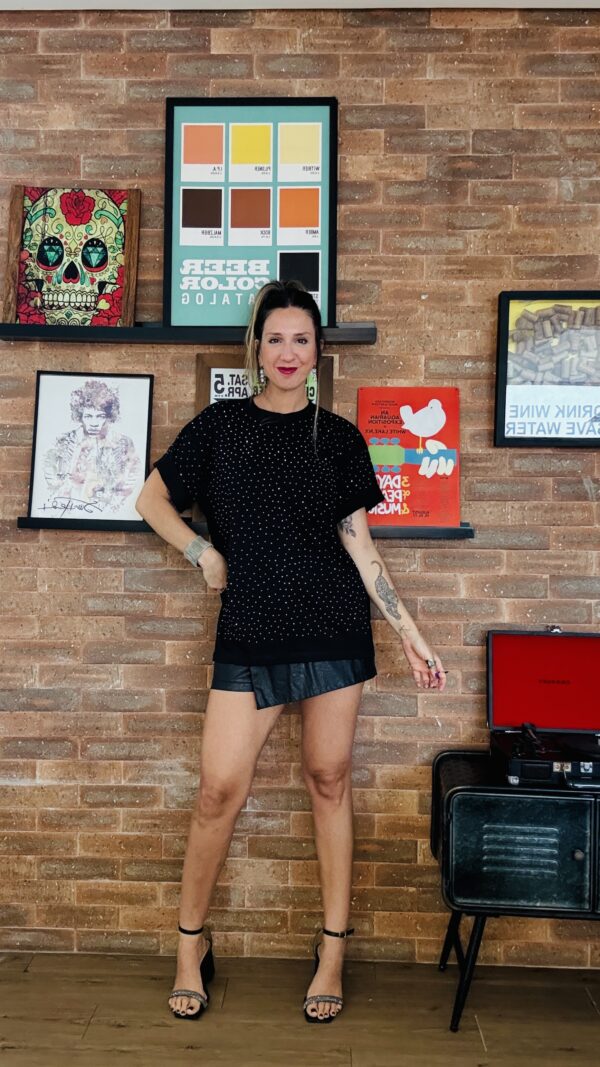 T-SHIRT OVERSIZED BLACK STRASS
